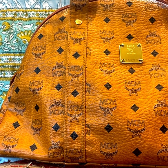 Authentic  MCM Vintage Visetos Cognac Monogram Dome Tote HUGE❤️❤️ preloved great - Picture 3 of 17